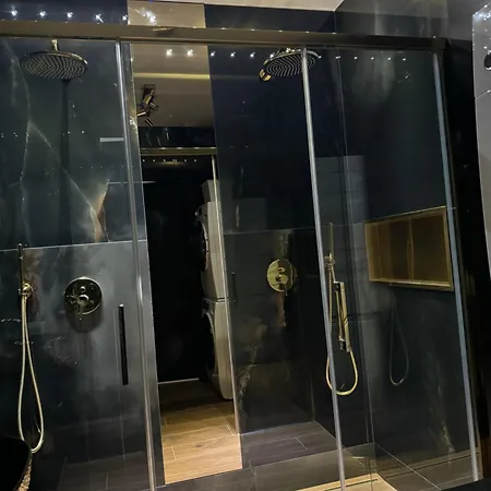 SPA Studio z jacuzzi, fotel do masażu, TV 85, parking, Wiślane Tarasy Apartament *