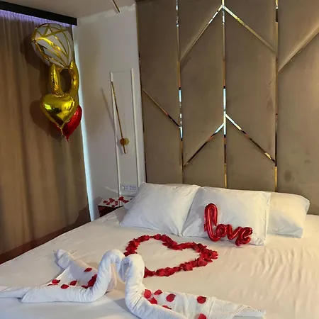 SPA Studio z jacuzzi, fotel do masażu, TV 85, parking, Wiślane Tarasy Apartament *