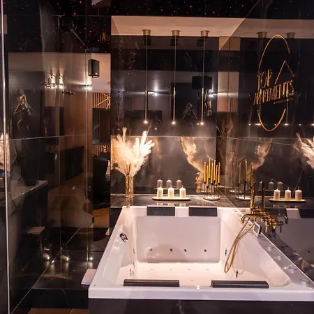 Z Jacuzzi, Wislane Tarasy Apartment Krakow